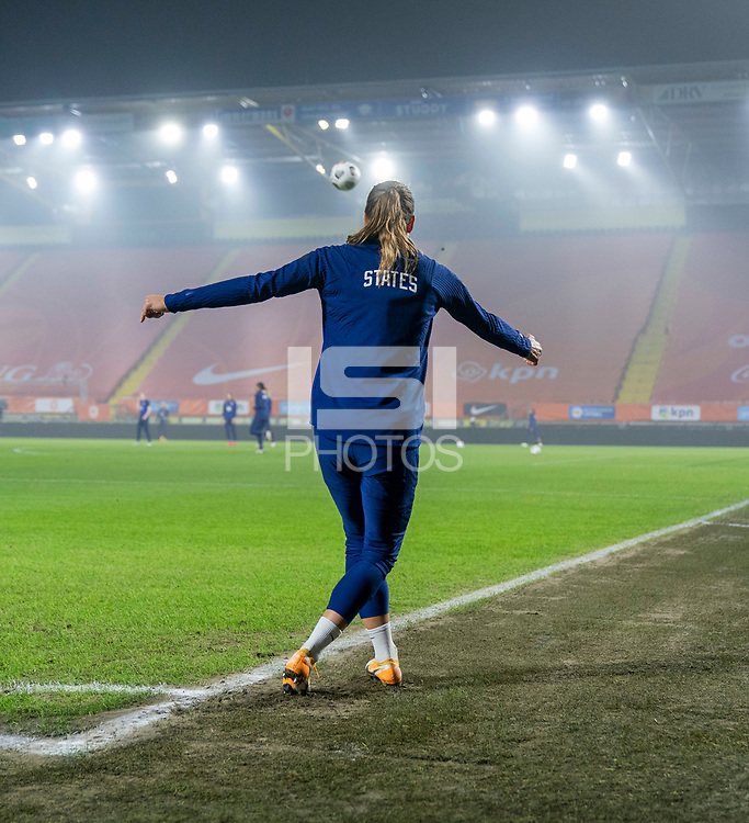 TobinHeath17Arg's tweet photo. La Heath sacando corners is my aesthetic

#USWNT #NovemberCamp https://t.co/nRXpRDNgnR