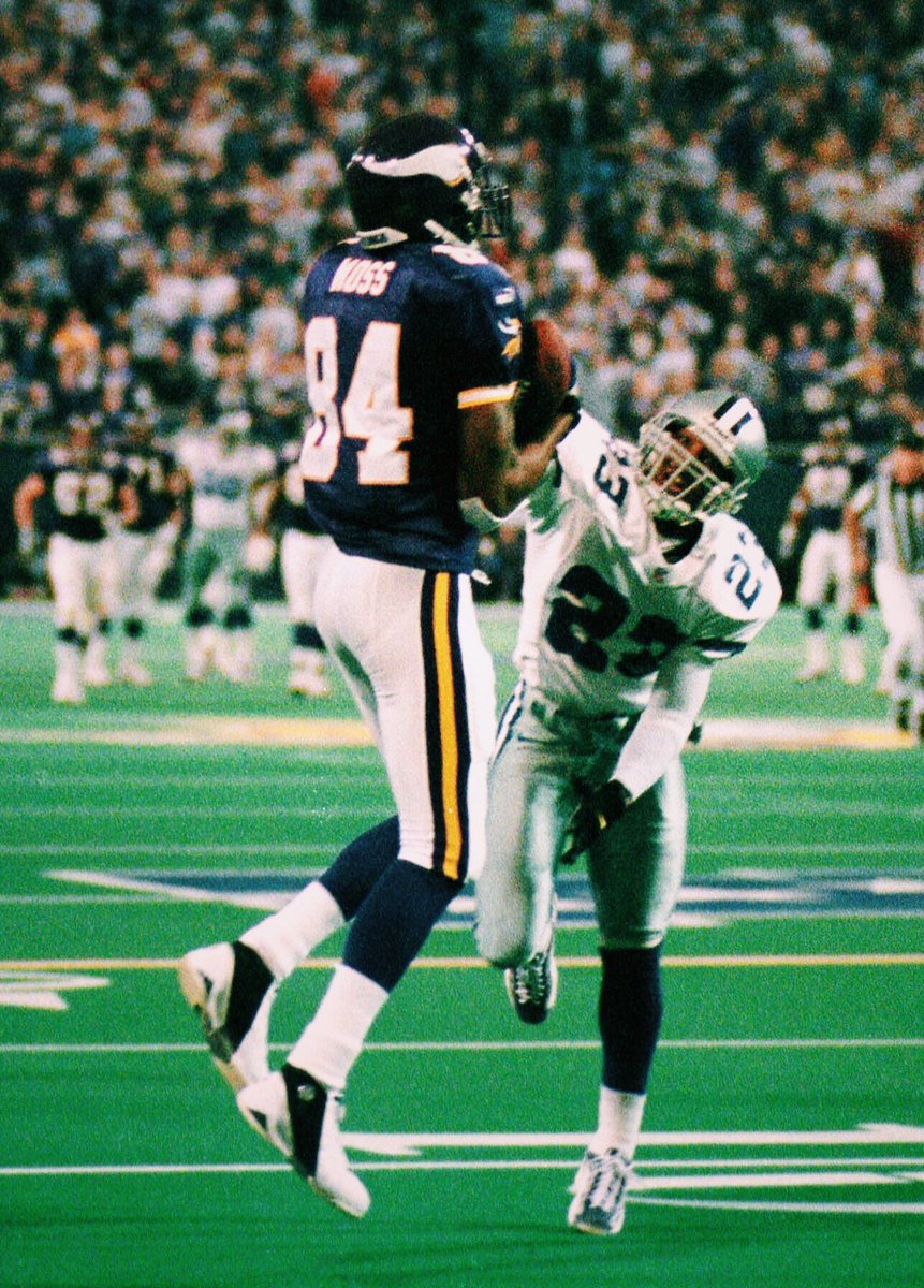 Randy Moss thought the Cowboys were drafting him in 1998. They took DE Greg Ellis 8th. Thanksgiving debut vs. Dallas: 3 catches, 163 yards, 3 TD Career numbers vs. Dallas: 35 catches | 662 yards | 10 TD “Always carry a certain chip on my shoulder for the Cowboys.”