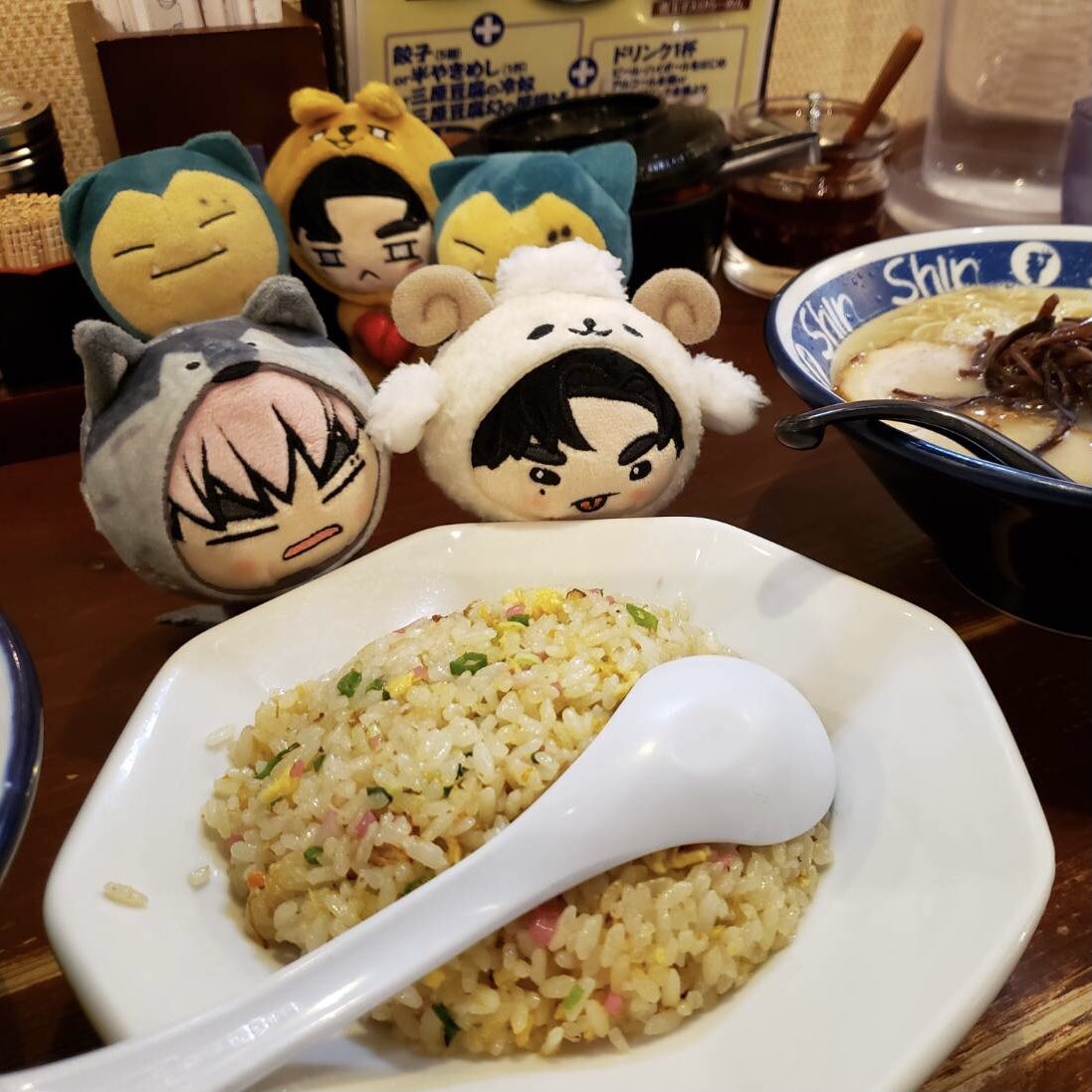neco_def's tweet photo. こんな時期になんですが…😓
5人兄弟(?)とお出かけです¨̮ 

誰か5人にマスクくださいㅎㅎ https://t.co/xa6LLIKayG