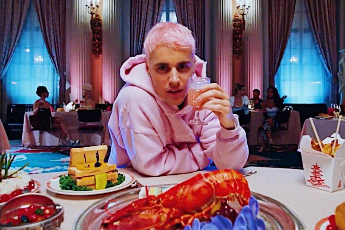 UFSGP's tweet image. Happy Thanksgiving from SGP! We hope everyone had a fun and safe day spent with loved ones. Reply with an artist you are grateful for!