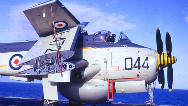 "You'll never reach 25K followers with a very niche aviation site purely for obsessives" Prove this right or wrong by RTing or not as you wish.