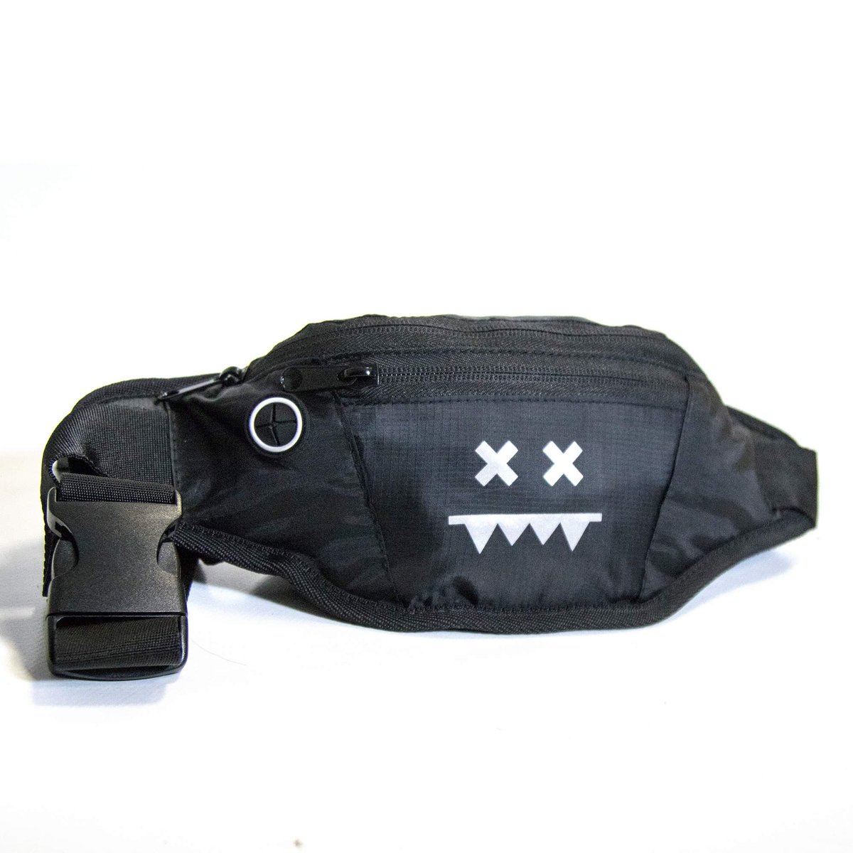 EATBRAIN_NOW's tweet photo. Check out our new Crossbody Bags - available in two different styles in our webshop! Now with #freeshipping! ๐ช ๐ฅ
https://t.co/1bL23801C3
#eatbrain #neuro #neurofunk #drumandbass #dnb #eatbrainmerch #BlackFriday #merch #merchandise #sale #eatbrainhorde #noneuronoparty https://t.co/x0b5zWQVt3