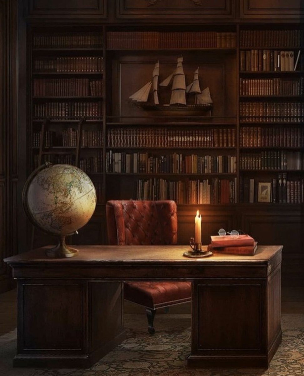 Desk of B&HNov 26Hemmingway & The SeaWhy was Hemmingway so obsessed with the sea?Was it to experience the raw power of nature, the sense of wonder at the unknown, the solitude?Or...