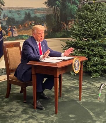 Rene_gadeCowboy's tweet image. Go sit at the kiddies table like a big boy Donnie. 

Finally a table to match his tiny hands 

#TrumpMeltdown #TrumpPressConference #tinytable