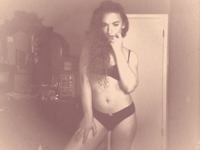Happy Black Friday/Cyber Monday! Ready for a deal? 25% off for me, your sexy #trans goddess. Get with<a href="/tag/trans"class="tags"><span>#trans</span></a><a href="/tag/onlyfans"class="tags"><span>#onlyfans</span></a><a href="/tag/onlyfansmodel"class="tags"><span>#onlyfansmodel</span></a><a href="/tag/onlyfansgirl"class="tags"><span>#onlyfansgirl</span></a>