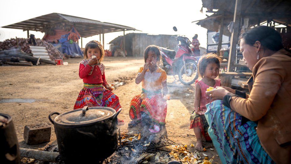 SagePubIndia's tweet photo. Understand Women’s Work and #WageDiscrimination in India through the meniscus of #SocialHierarchy with the latest #SAGEIndiaDigest #blog @ https://t.co/VRnBQ3Q3jO 
#wagegap #genderstudies #gender #women #ruralwomen #RuralIndia https://t.co/UafDrLhiX9