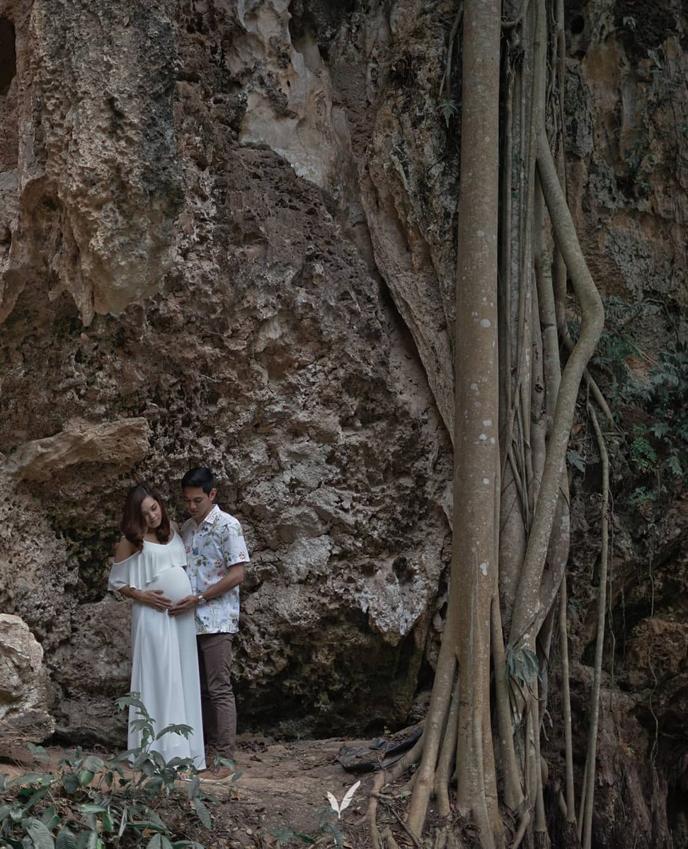 FeathersStudio's tweet photo. Masa mula mula buat Maternity shoot, suka dua2 moments ni 😍📸 https://t.co/IjB06ENTcF