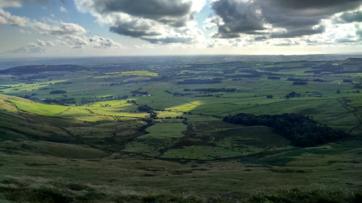 We’d like to wish all our followers a very happy #LancashireDay 🌹 We really are very lucky to live and volunteer in such a beautiful county (📸 @bolshie_walshy <a href="/martin_grayston/">Martin</a> <a href="/CWalbank/">Chris Walbank</a> <a href="/HelenLDix/">Helen Dix</a>)