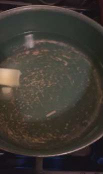 Making Mac and cheese for thanksgiving dinner 😋