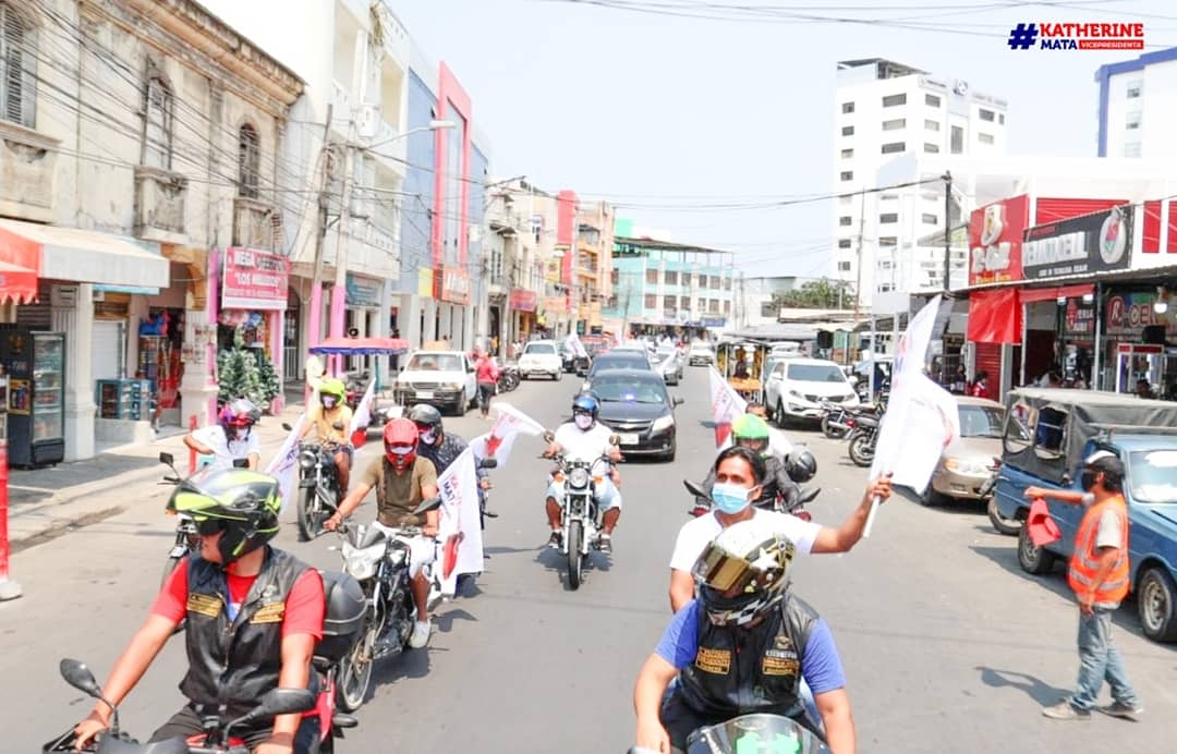 katherinemataec's tweet photo. Visitamos #Manta y junto a nuestros candidatos a la Asamblea por #Manabí, recorrimos sus calles y palpamos las necesidades de nuestra gente, pudimos escuchar sus reclamos y todos acogieron con gran alegría nuestras propuestas.  

¡Gracias a mi gente de Manta!

#Elecciones2021 https://t.co/OOGxdim6gO