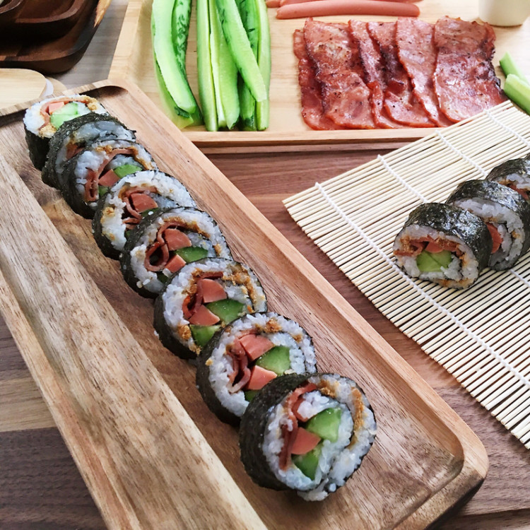 Lin8Ice's tweet image. Handmade with 100％acacia wood and superior. feel free to contact us if you interested in these items