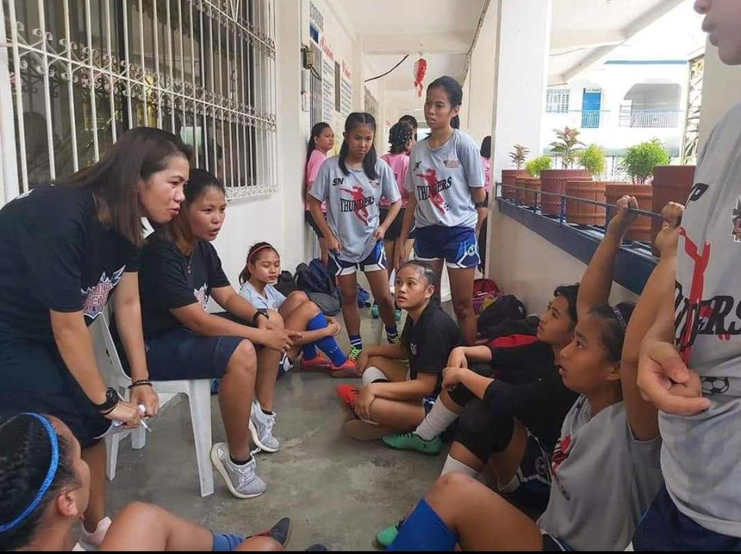 ___dlnnn's tweet photo. Mimiss ko na mgab to sobraa..

@ahpolll hanap kna 😊😅😅

@cashtrew ano pinaguusapan ntn jan?? 😅😅😅 https://t.co/ECEJUJeUsv