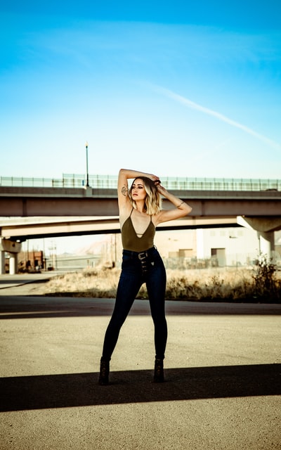 whitedovecrafts's tweet image. Photo By Spencer Dahl | Unsplash 
 #danceafro #offroad #verticalsleeve #exoticpoledance #asphalt