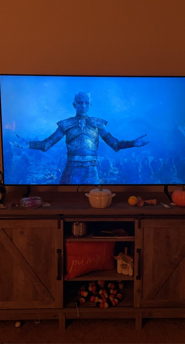 kaitlynlarson11's tweet photo. Watching GoT for the first time and I can only picture is character as @zane.... I’m dead 😂😂😂 https://t.co/qAP2PgOzpC