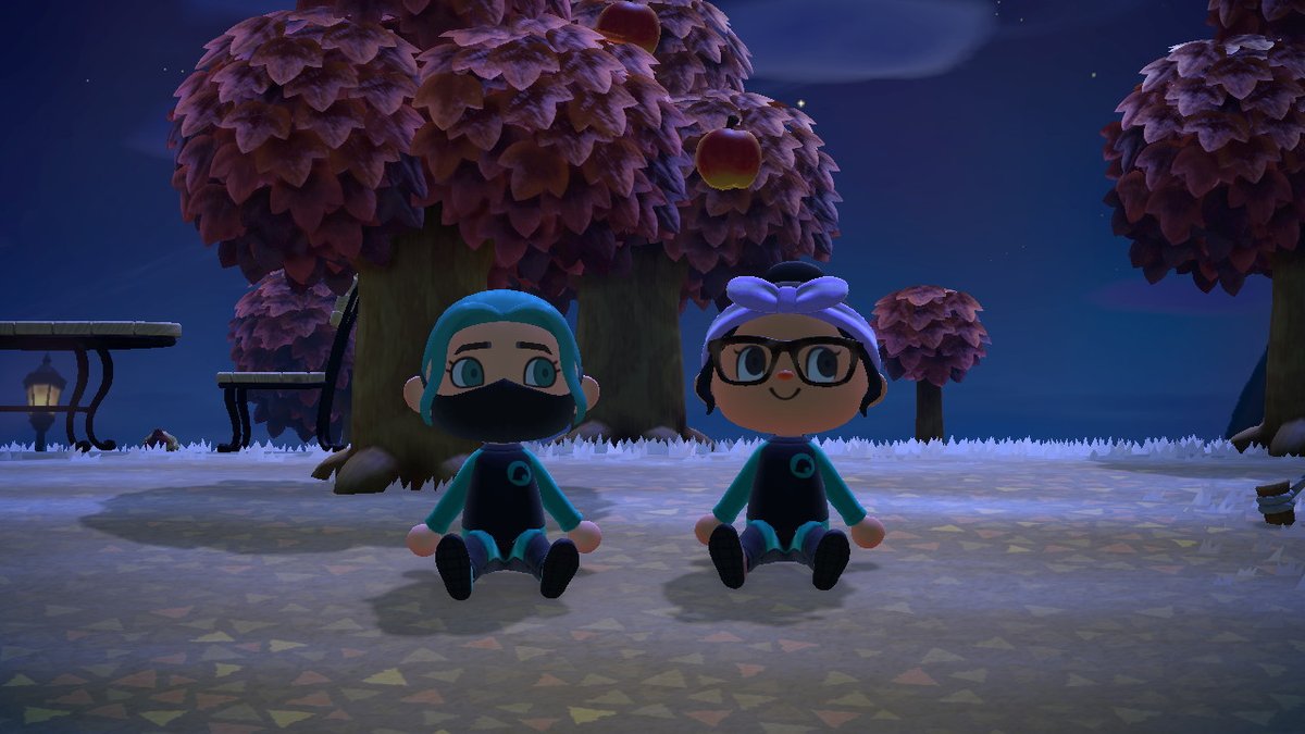 SkeleNurse's tweet photo. Matching sisters! Matching sisters! Matching sisters!! @elisenoellexo  #AnimalCrossing #ACNH #NintendoSwitch https://t.co/mm50tt6Y8s