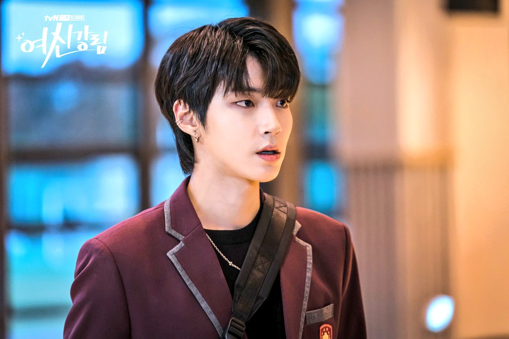 • *✰ SIM JAEYUN𓈒𓂂𖧷 tweet media