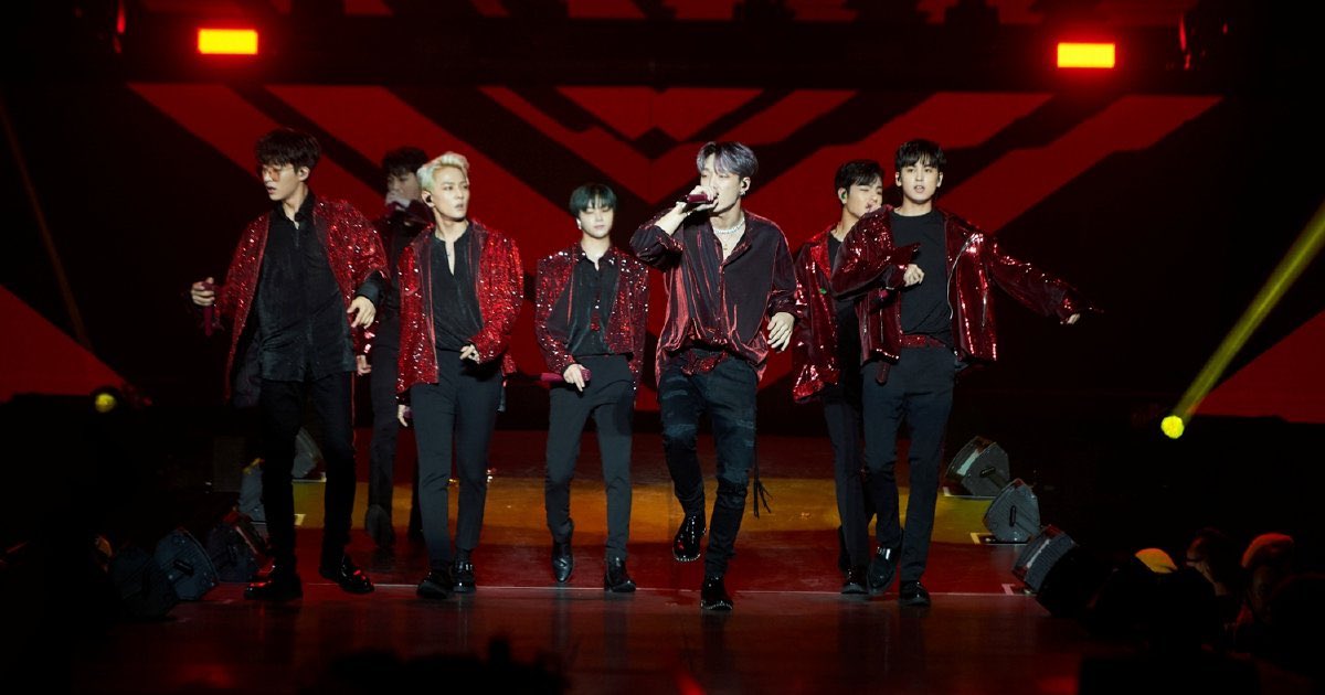 วายจีควรรู้ตั้งนานละนะว่าสีแดงที่ดี ควรแมทกับสีดำ อิควัยยย! อยากลองอะไรใหม่ๆหรอ ไปพัก!