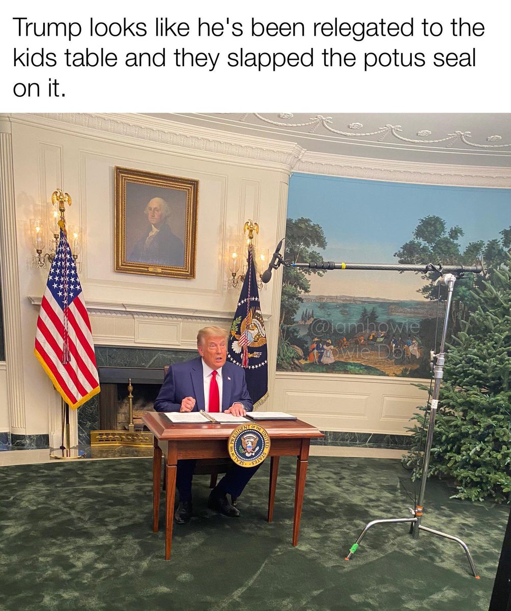 gnuman1979's tweet photo. Who punked Trump? https://t.co/Iub7jWxkWV