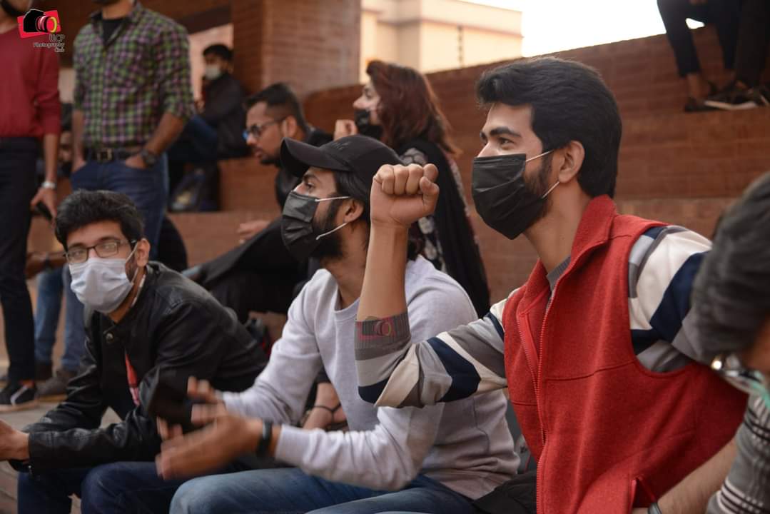 becucp's tweet photo. Business Executive Club recently conducted "Brand Warfare" that was aimed at engaging the students in different marketing-related competitions.

 #BEC #UCP https://t.co/a8f73qMXsq