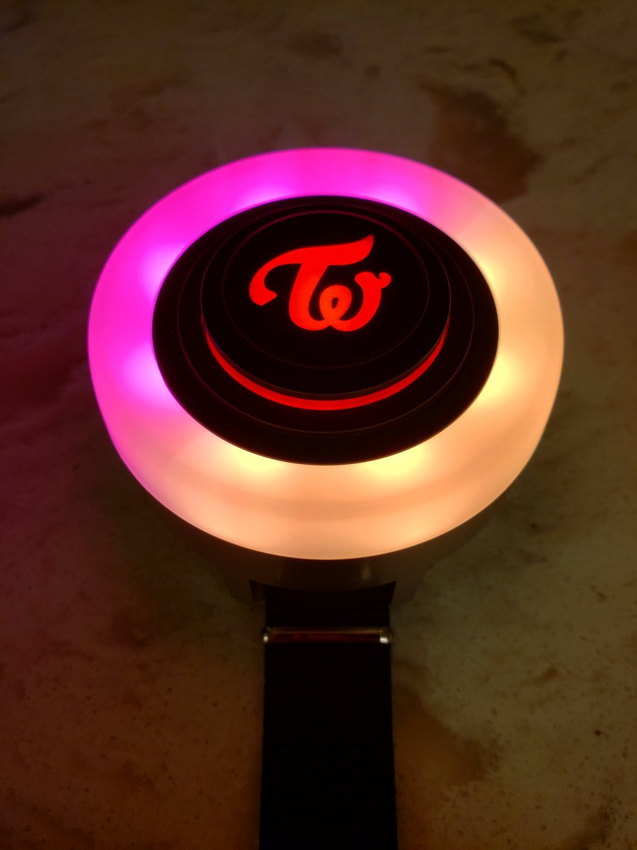TwiceTLy's tweet image. My light band and 5th anniversary kit finally came in! It&apos;s basically a glorified nightlight since it&apos;s way too big for my baby wrist...but I kinda love it. I feel like a transformation sequence needs to happen every time I put it on 😂