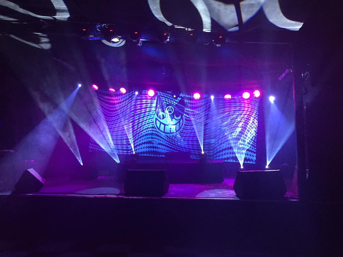 NO MÚSICA,
NO VIDA.
Multiforo Alicia