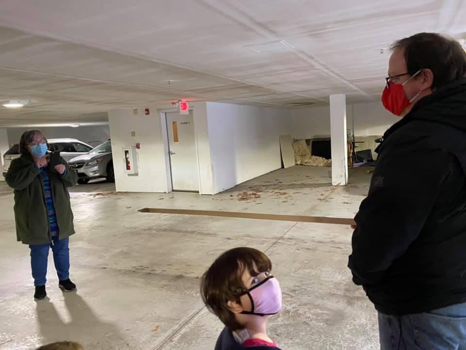 joejsully's tweet photo. With kids this cute no wonder I had to enforce the 6’ rule with a six foot stick with grandma. And there was even time for frozen 2 with my little actress. Hope your thanksgiving was as enjoyable as ours. https://t.co/Nc9Iqx7RR5