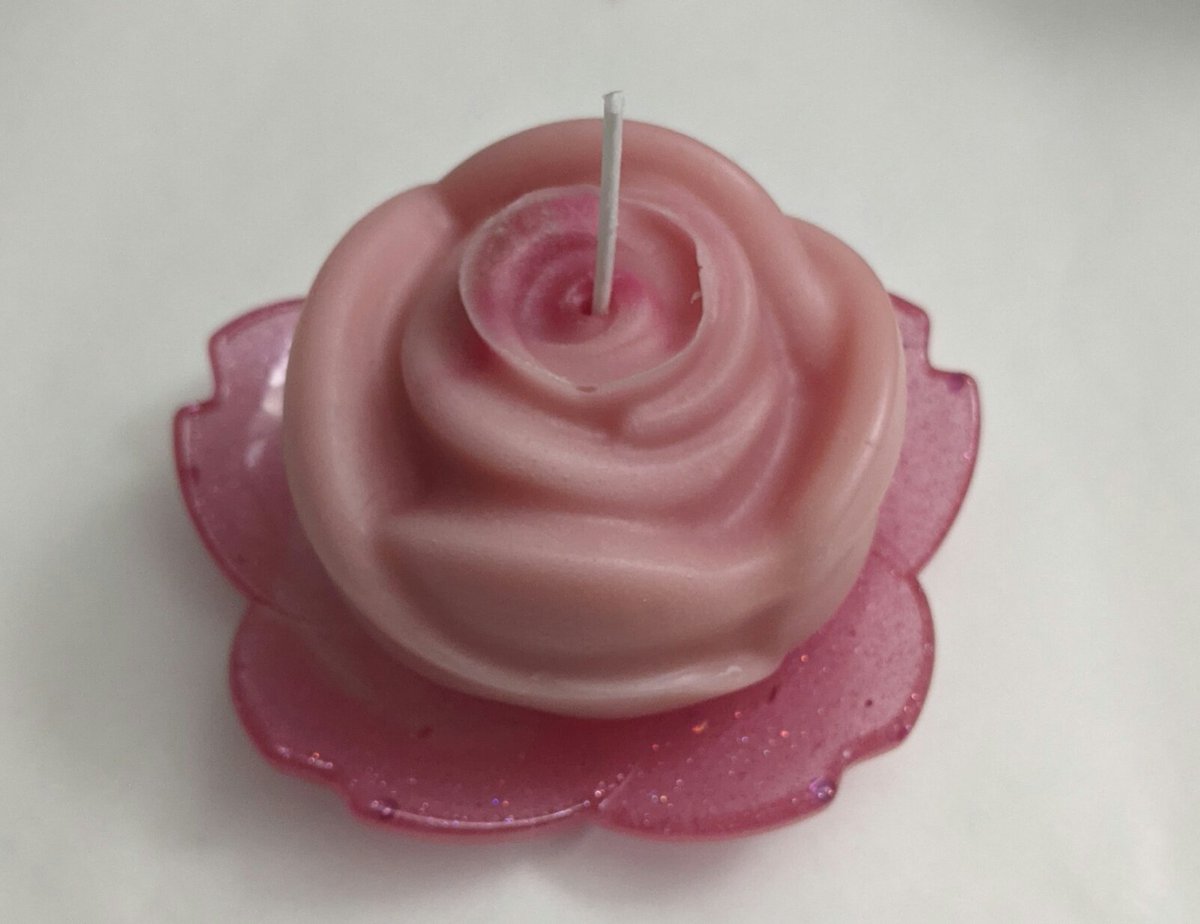 Hi I'm Abi! I'm a disabled black women that sells enamel pins, candles, horns, jewelry, coasters, self watering plant pots, charms, stickers and more!!Store:  https://bibipins.bigcartel.com/products&nbsp;