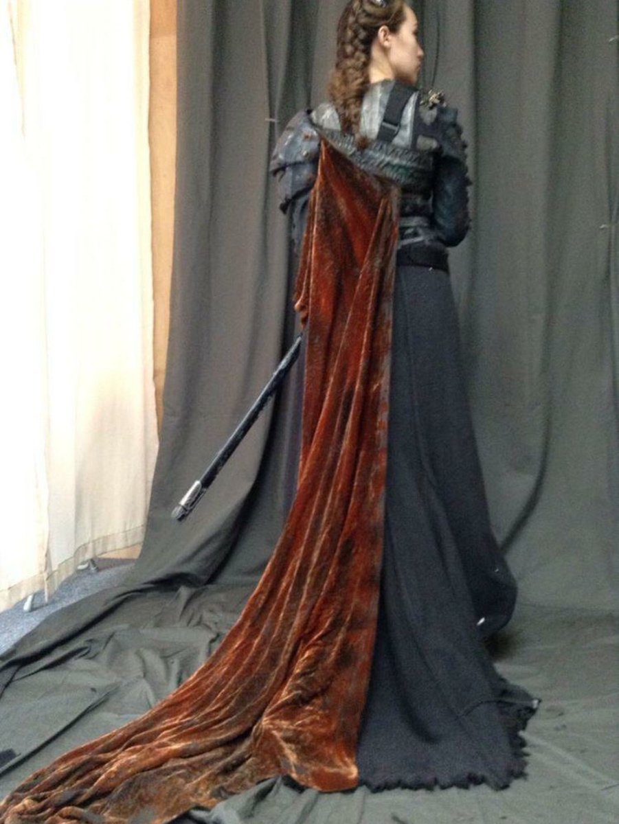 adcstuff's tweet photo. " kept Lexa's costume perfect, and I felt really happy with myself. I was like, "Oh, it still fits. It's all good." https://t.co/MA4W72BcIn