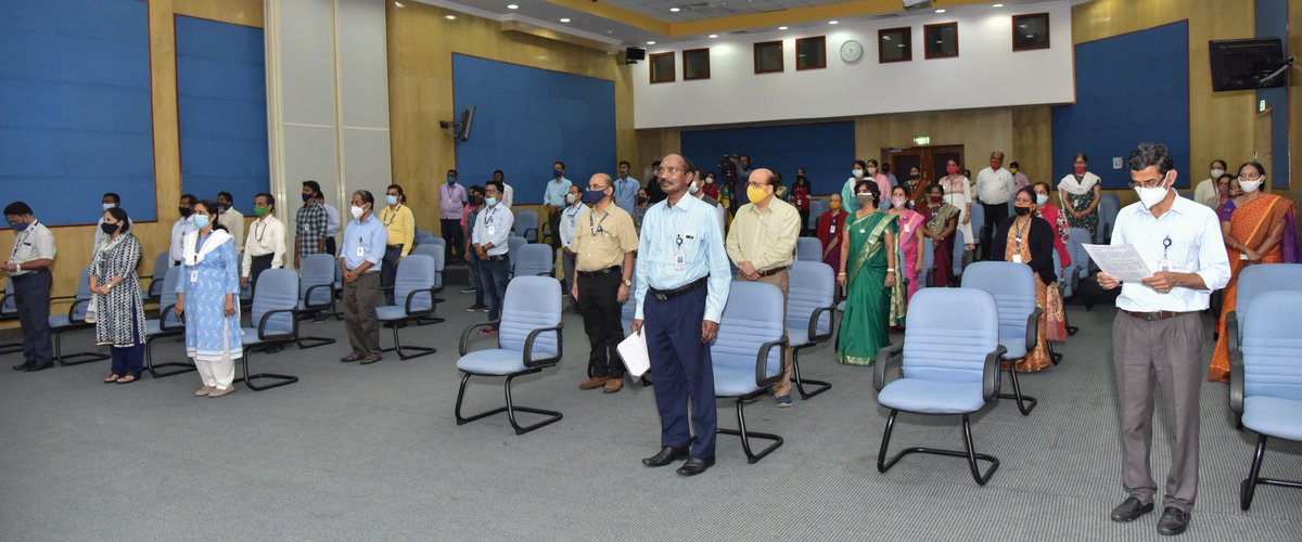 isro's tweet image. Celebration of &quot;Constitution Day&quot; on November 26, 2020 at DOS / ISRO HQ, Antariksh Bhavan
#SamvidhanDiwas #ISRO #ConstitutionDay2020
