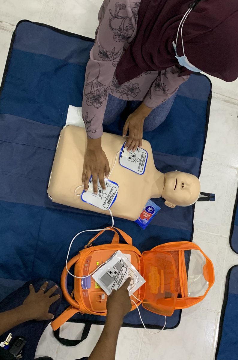 codeBLUE_mv's tweet photo. Proud to be involved in the training of the 18th ACLS batch
#acls
#aclstraining
#healthcare
#training
#emergencymedicine 
#codeblue https://t.co/GbqjWK1Ov0
