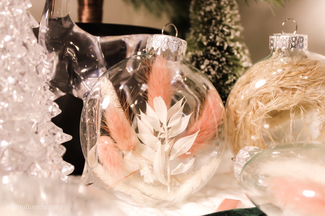 FinalTouchesYEG's tweet photo. We are super excited to launch our new DIY ornament bundles! 🎄 Each box contains 4 glass disc ornaments, velvet ribbon, and an assortment of dry florals and filler! Pick your colour theme and enjoy a night in creating your own ornaments!

Visit https://t.co/GMmrq2IlZe https://t.co/Bt5rluO1S4