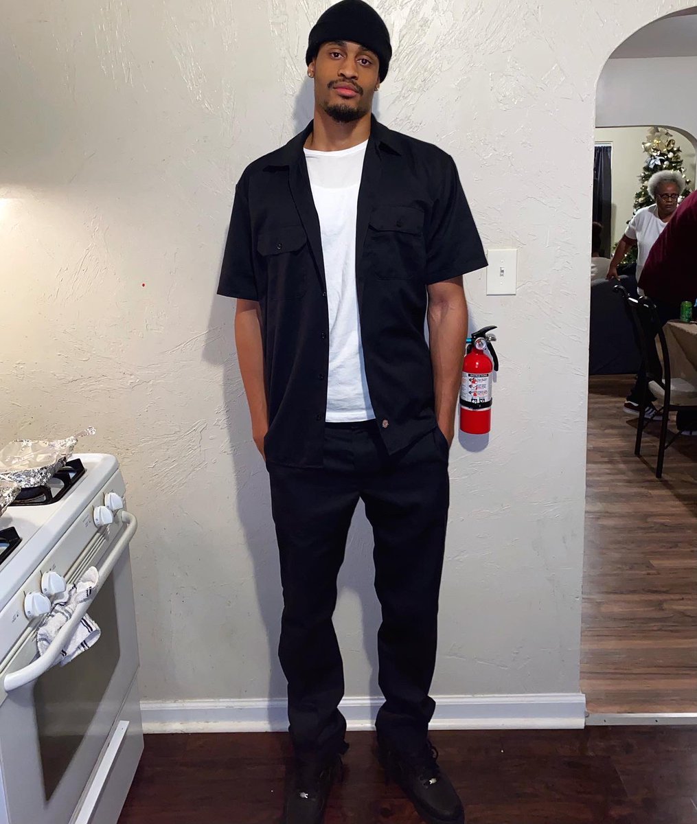 __Humble4's tweet photo. Thankful 4 the fam https://t.co/cEimfkV7Tv