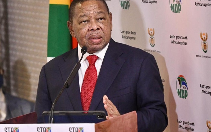 ewnupdates's tweet photo. Nzimande proposes 4.7% increase on university tuition fees for 2021 | @Thand_okuhle https://t.co/qm8ljxyQDR https://t.co/O48M86Ukya