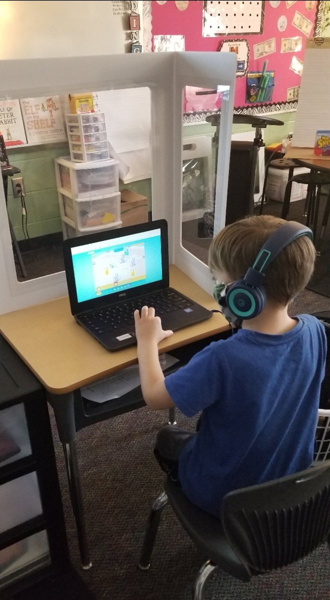 MEDatBCE's tweet image. These first grade friends enjoyed Hour of Code today! @RichlandTwo @KTEPrincipal121 #HourOfCode2020