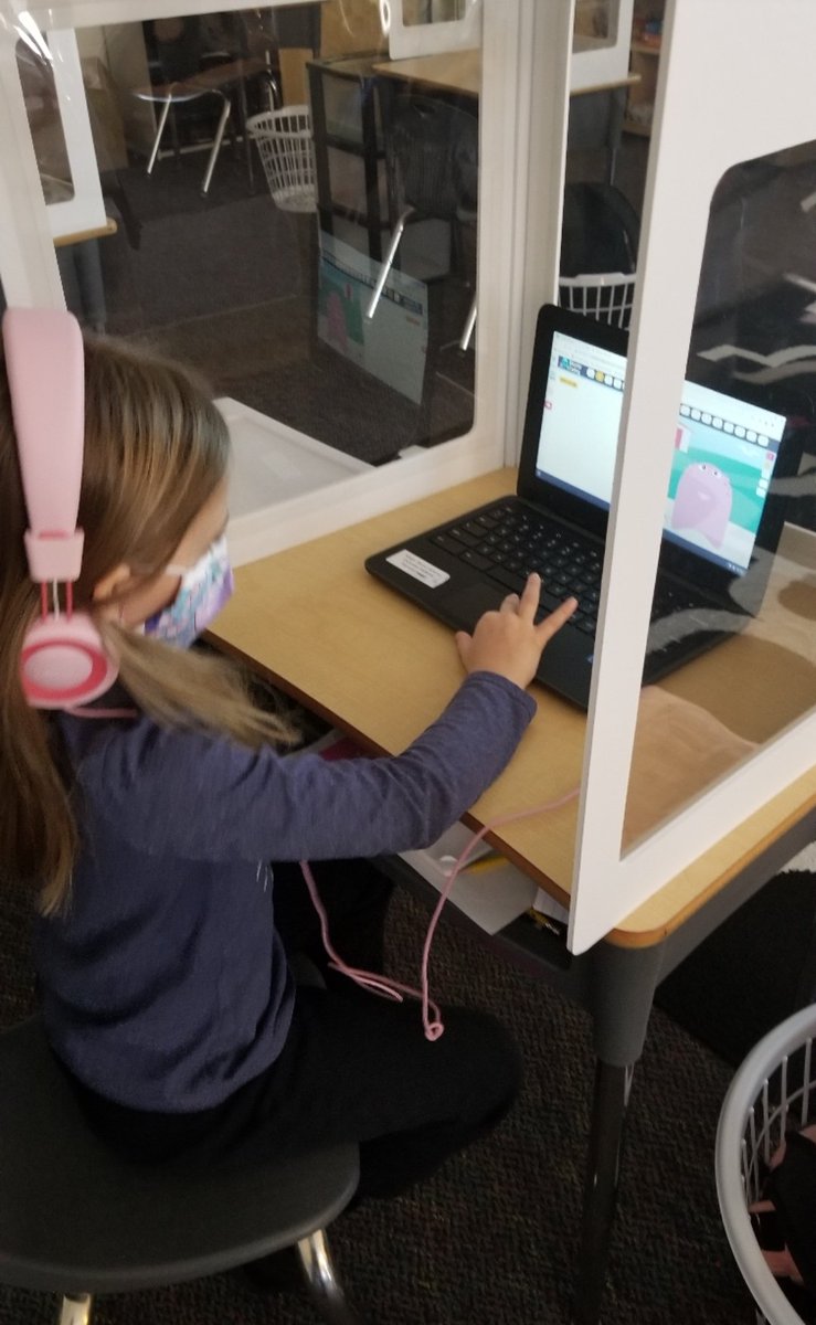 MEDatBCE's tweet image. These first grade friends enjoyed Hour of Code today! @RichlandTwo @KTEPrincipal121 #HourOfCode2020