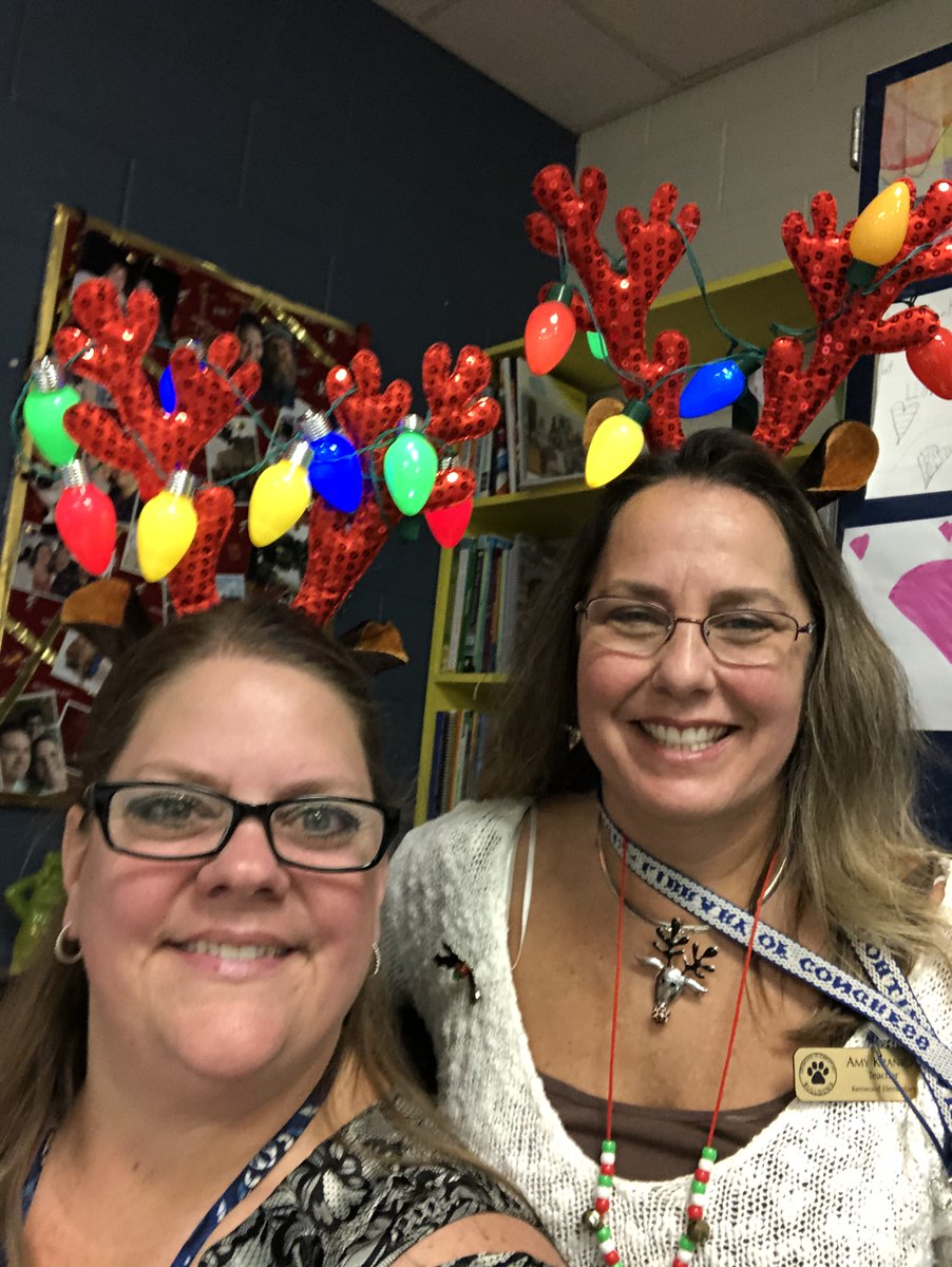 KESBulldogs's tweet photo. Reindeer games!💚🐾🦌 https://t.co/SsXqMIjmgJ