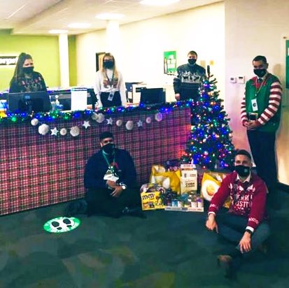 Thankful for my team being so generous in supporting our local food bank this Christmas 🤩🎄#ChristmasJumperDay