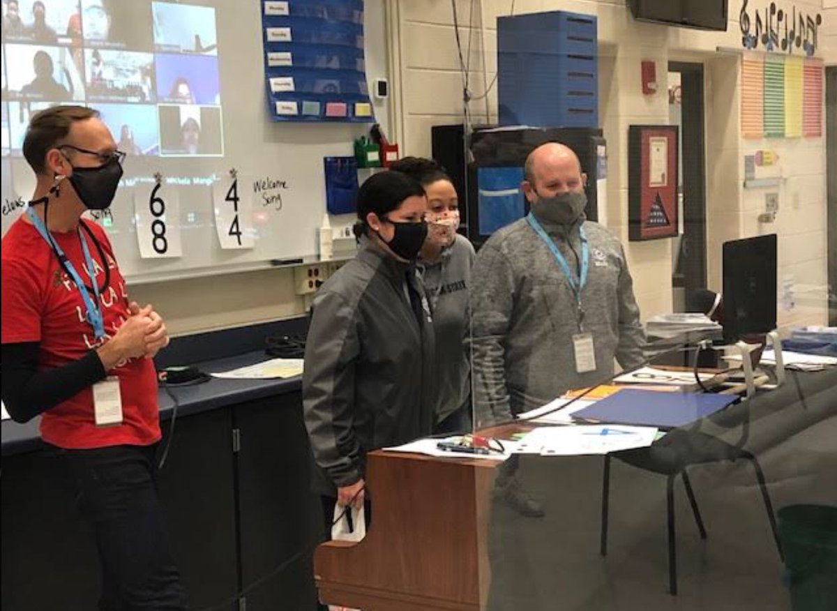 Lake Zurich HS Choir tweet media