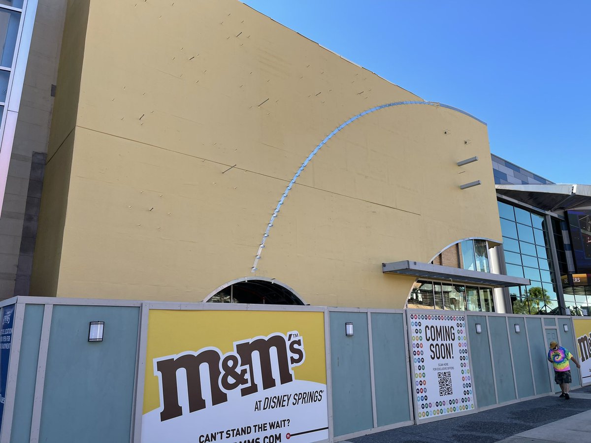 Attractions Magazine tweet media