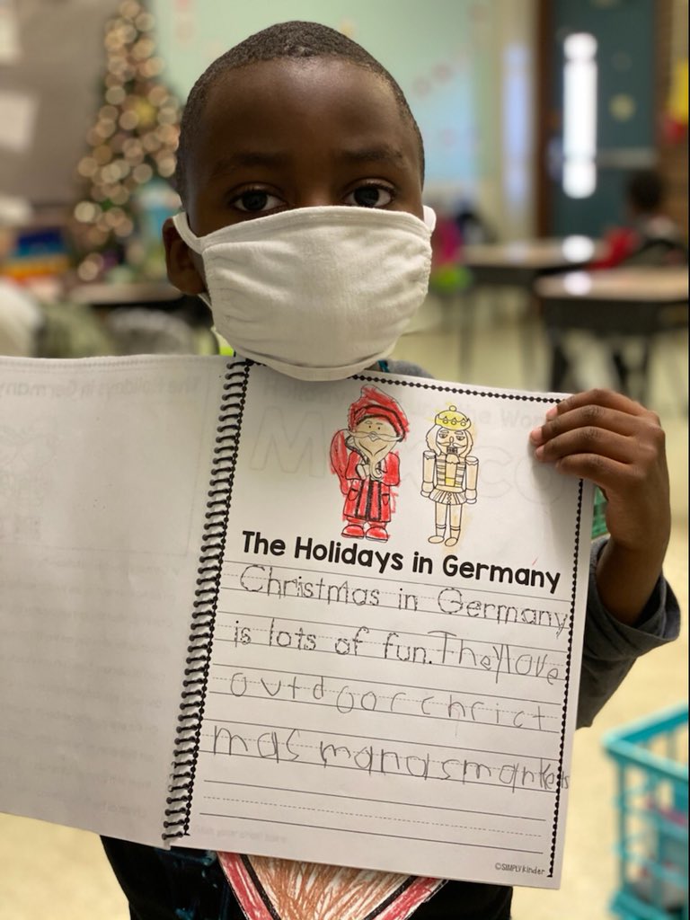 MESwildcats's tweet photo. Christmas Around the World in Mrs. Ghoja’s class! Students learned that in Germany children place their boots outside their door for St. Nick to bring them goodies! #sharepcs https://t.co/OXlJXmL8kB