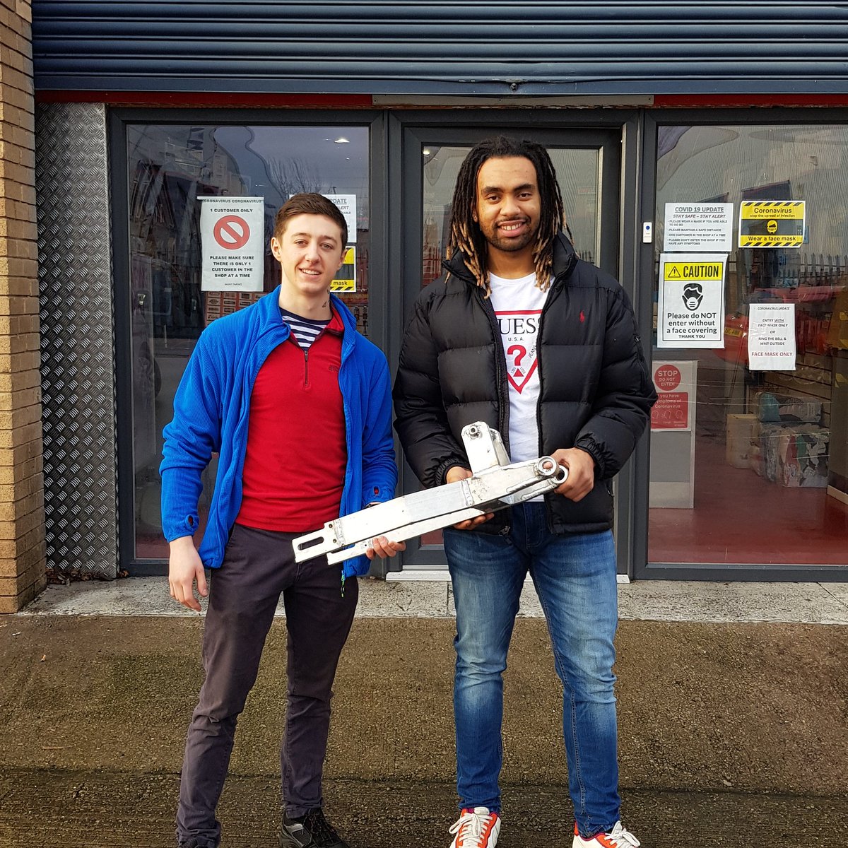 Team members Will McFall and Alex Benez at The bearing mart ltd Manchester this morning getting the swingarm welded! 💯👌🏻 #welding #swingarm #motostudent <a href="/MotoStudent/">MotoStudent</a> #manchester #mmu #motomcrmet #bikeprogress