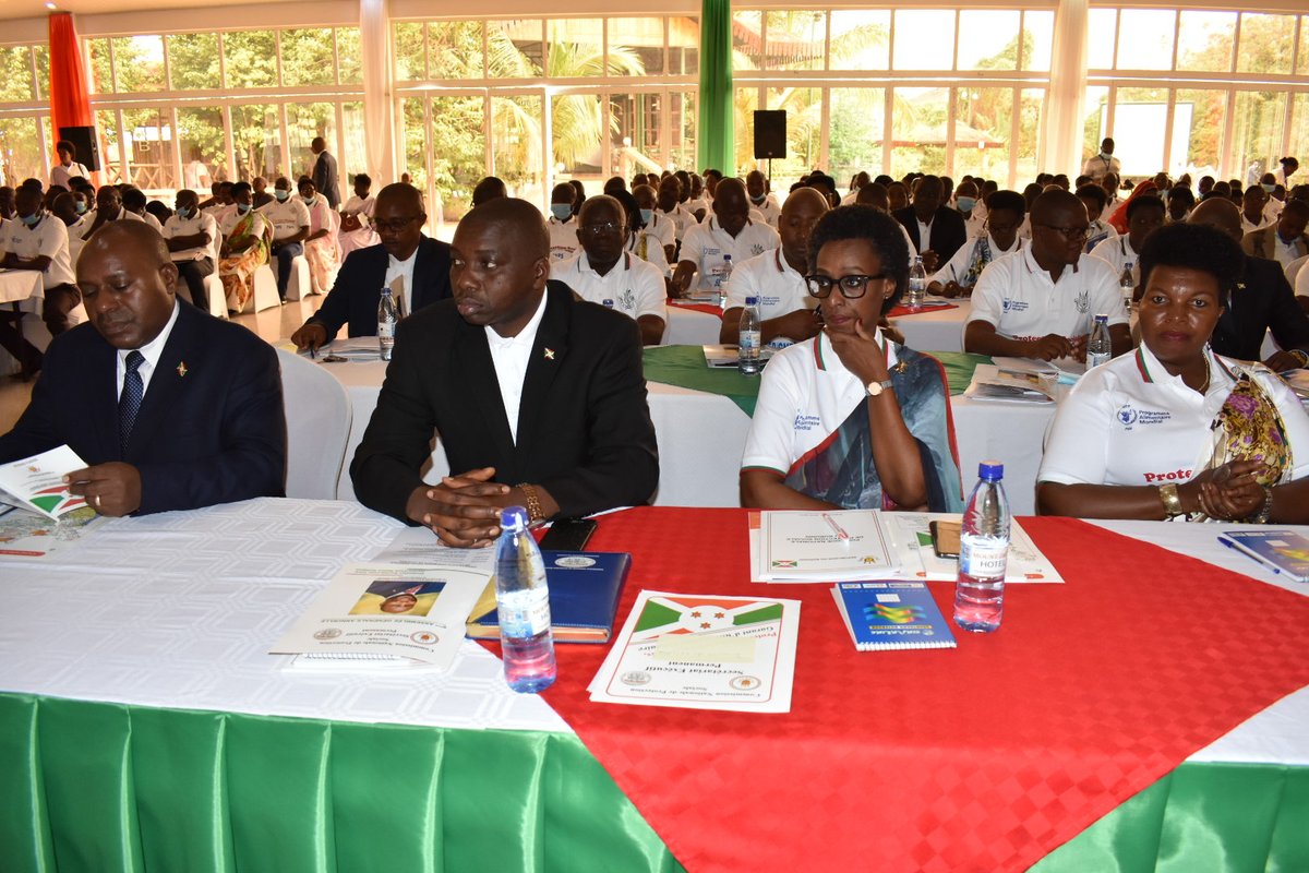 RTNBurundi's tweet photo. #Burundi Le Chef de l'Etat rappelle que la Stratégie Nationale de Protection Sociale, touchera à sa fin en 2021 et qu'ilest prévu de procéder à son évaluation et son actualisation au cours de cet exercice 2020-2021 afin d'élaborer une nouvelle stratégie 2022-2025 alignée au #PND https://t.co/BKIr2JOBpj