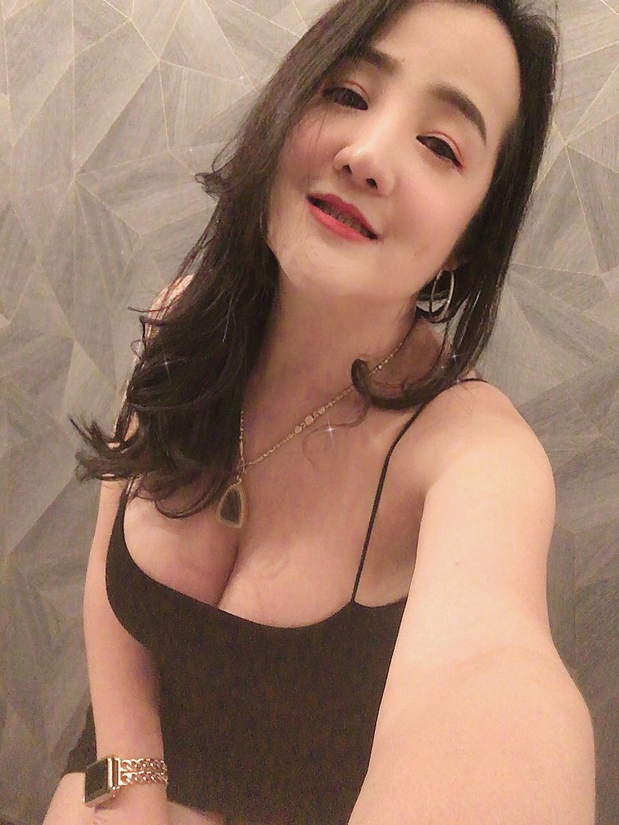 Gasbell9's tweet photo. ..คันนนนนเที่ยวบ้านชอน.    #สาวสองมีนมมีงู #นครสวรรค์  #บ้านชอน. https://t.co/w9bZ0OBVWY