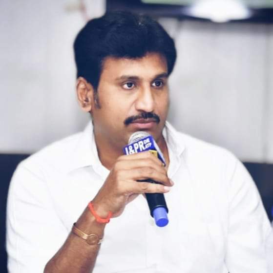 SubbuGanta's tweet photo. ఎర్రటి బీడుభూముల్లో  పచ్చటి పొలాలను చూడబోతున్న రాప్తాడు రైతులు మీకు ఎప్పటికి రుణపడి ఉంటారు అన్న❤️ ..

ఈసారి రాప్తాడు లో రైతులకు  సంక్రాంతి ముందుగా  తైచారు కదా అన్న❤️ ...🙏🙏

Very Proud to be followers Of You Anna ❤️❤️ https://t.co/UXOWLjmabe