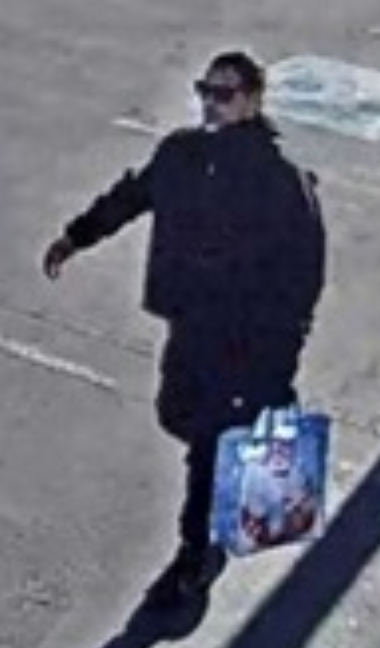 PuyallupPD's tweet photo. On December 5, 2020 at about 11:00 am two male suspects robbed the Kirk’s Pharmacy in Puyallup while armed with handguns. They jumped the counter, demanded prescription medications, then tied up the three employees. https://t.co/zl7OgYz4WC