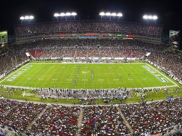 Blessed to receive an offer from the University of South Florida🟢⚪️.  #usf <a href="/coachmogridge/">Allen Mogridge</a> <a href="/xdye21/">Xavier Dye</a> <a href="/coachajjohnson/">Andy Johnson</a> <a href="/CoachAJBrooks/">AJ Brooks/CertifiedDawgs🙏🏾👨‍👩‍👧🐶🖤🩸🤞🏾</a> @CertifiedDawgAG <a href="/Andrew_Ivins/">Andrew Ivins</a> @BooneBraves <a href="/247Sports/">247Sports</a>