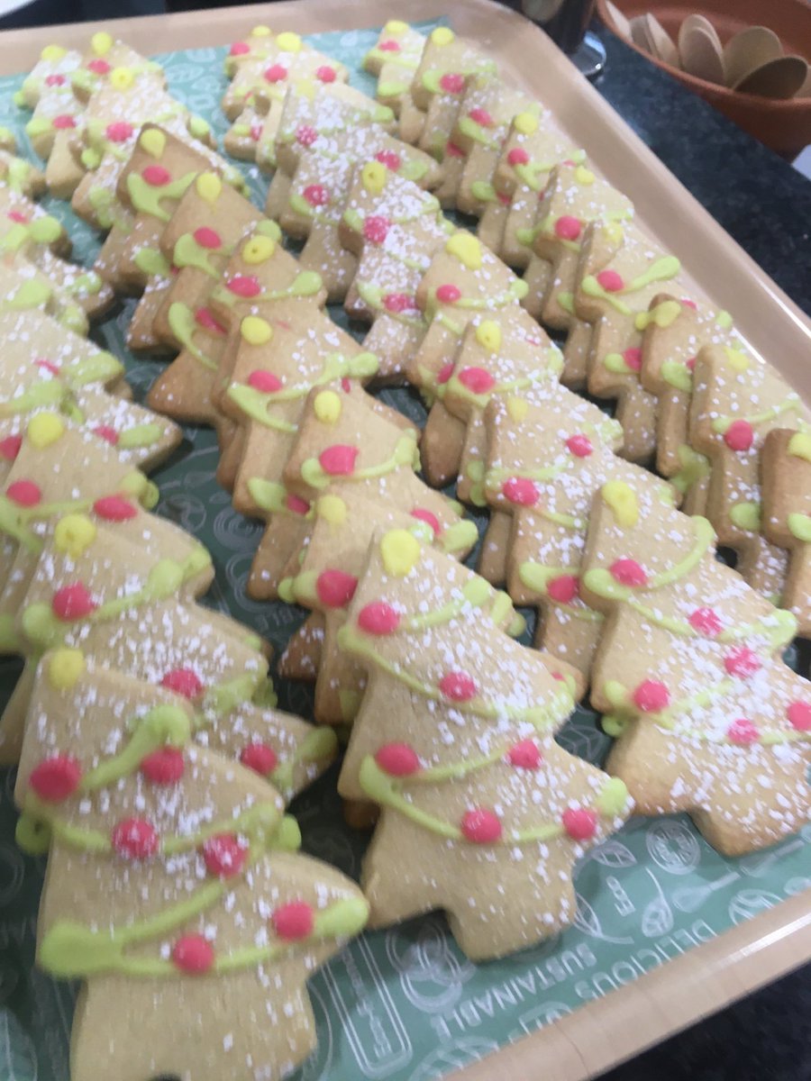 HCSCatering tweet media