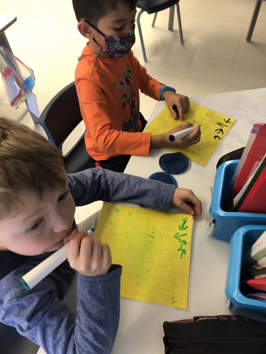 mrsvincelliSEAS's tweet image. Count down to Christmas coding calendar! Thanks for the share @CarolAubrey1 we loved today’s challenge! #hourofcode #ocsbCoding