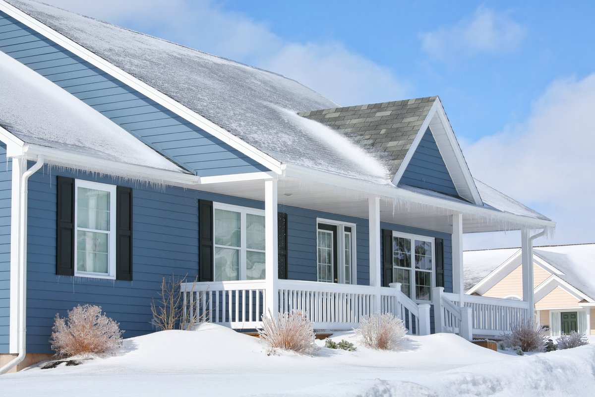 4Exteriors's tweet photo. Get your home ready for the winter weather with a new roof from 4K Exteriors! https://t.co/Zh3oKuGQok https://t.co/8js38jtJTx