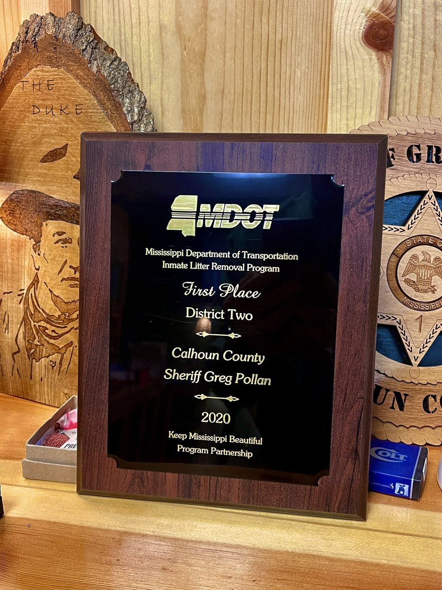 co_calhoun's tweet photo. #Congratulations to Micky Rodgers for once again being recognized for his efforts to keep the highways and county roads of #Calhoun clean. This year Micky and the Paper Chase picked up 6603 bags of trash on state highways. #dontlitter #KEEPCALHOUNCLEAN #CCSO https://t.co/kAjA86Gvk2